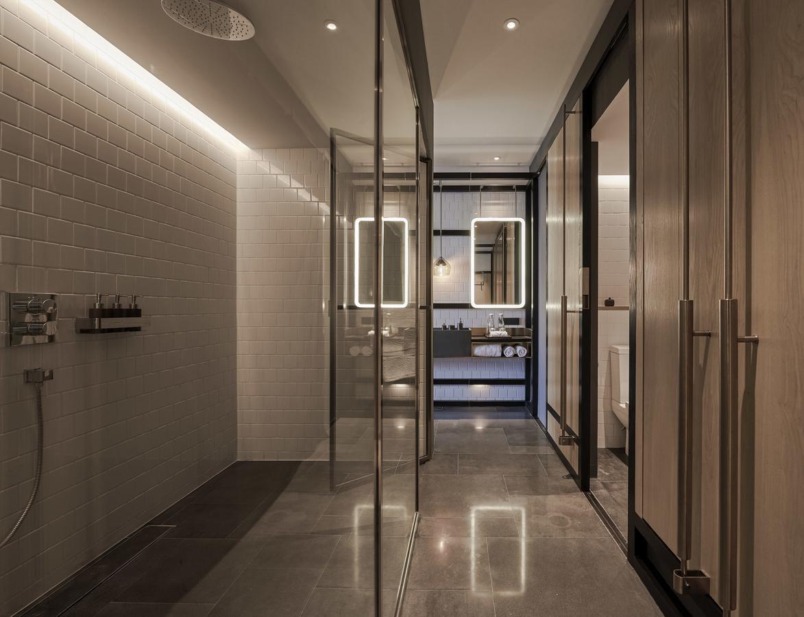 Alila Bangsar Kuala Lumpur Hotel Kültér fotó The changing rooms at the London Aquatics Centre